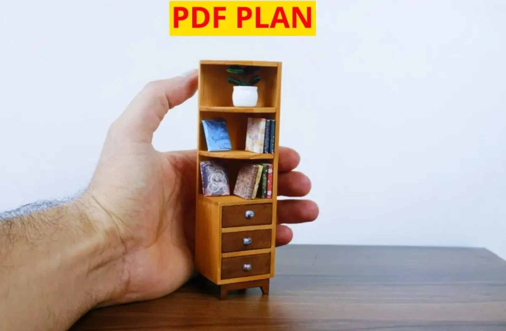 Miniature Wooden Dollhouse Décor in Cedar – Scale 1:12