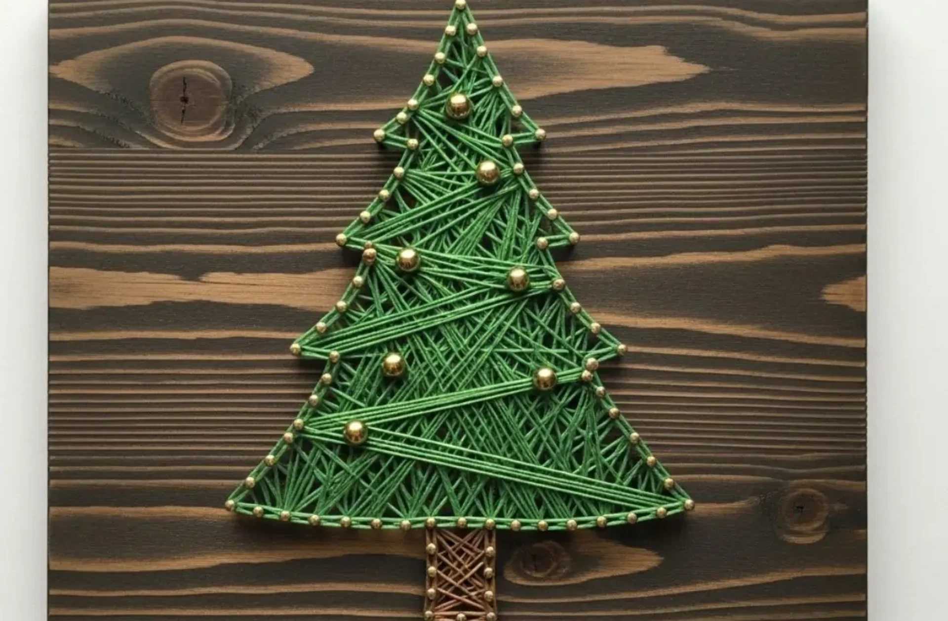 DIY Wooden String-Art Christmas Tree Decoration
