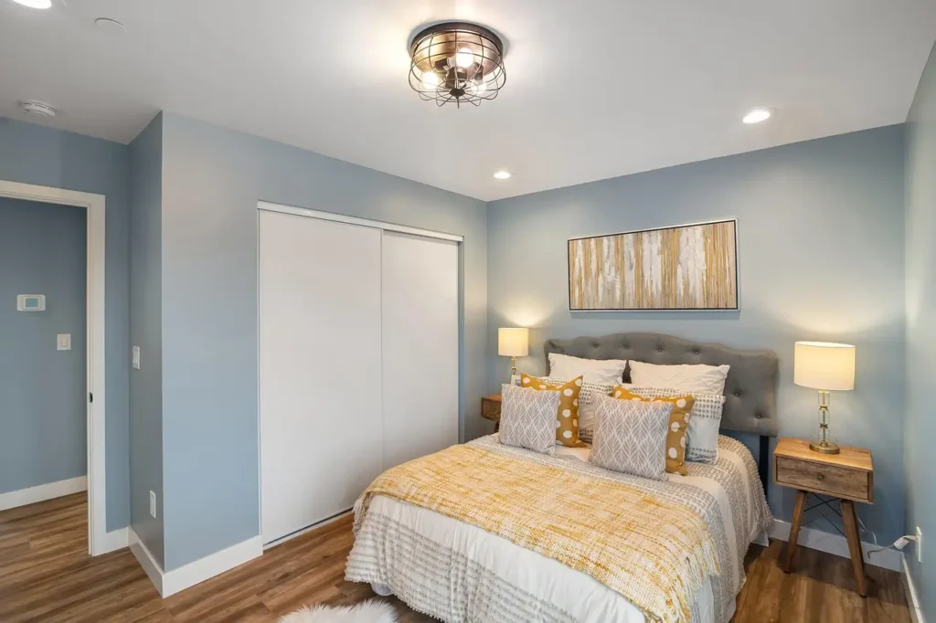 Soft Minimal Bedroom Warmth