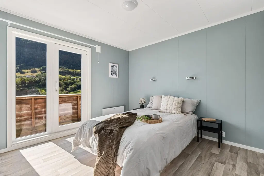 Soft Minimal Bedroom Warmth