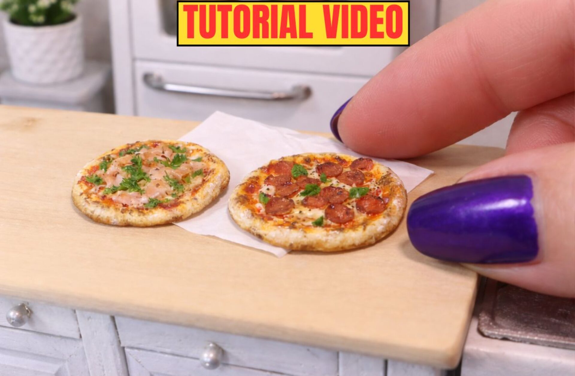 Realistic Miniature Pizza from Polymer Clay – A Fun and Creative Project