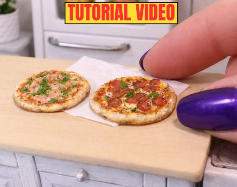 Realistic Miniature Pizza from Polymer Clay – A Fun and Creative Project